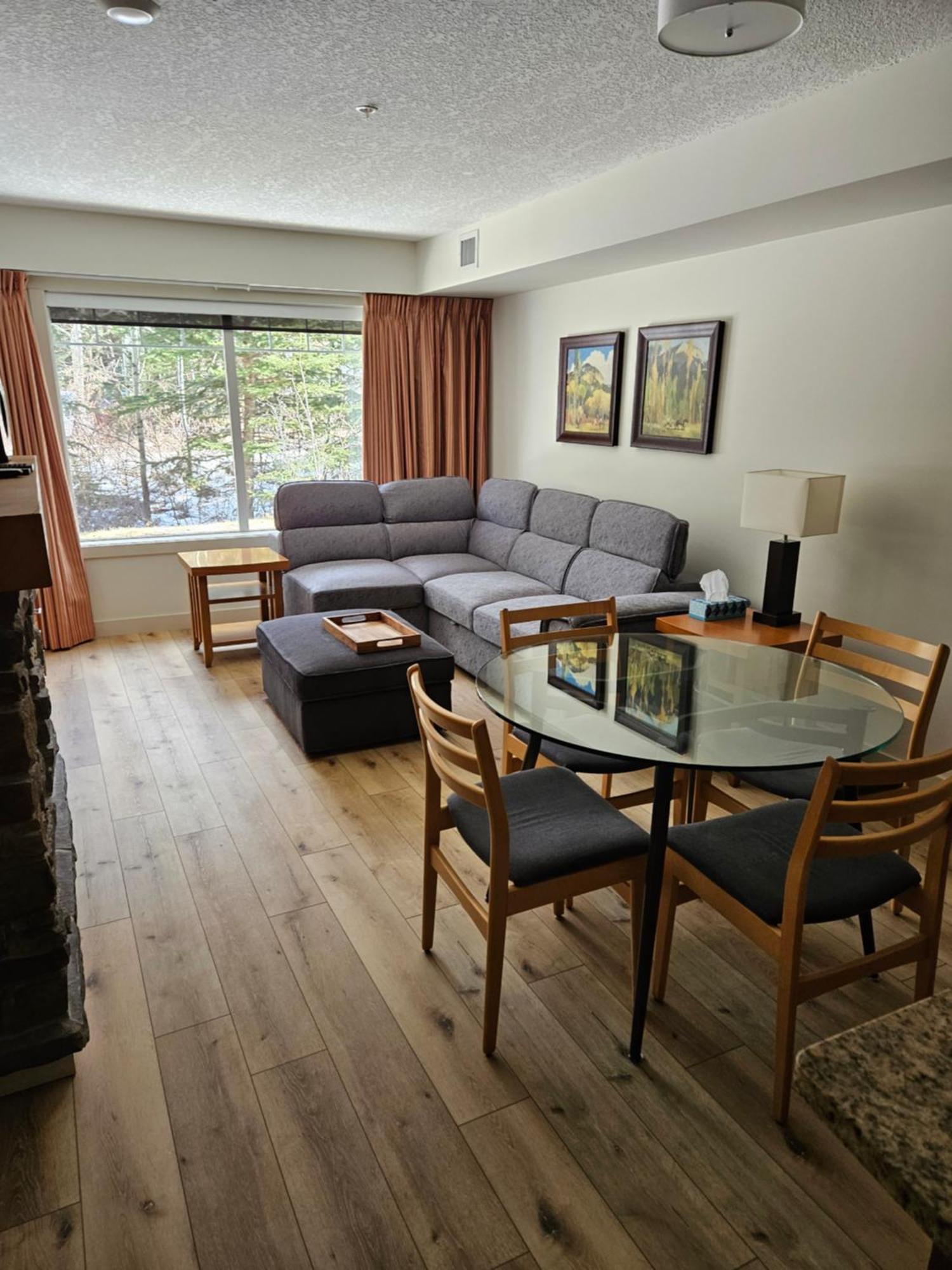 Apartamento Rocky Mountain Getaway Canmore Exterior foto