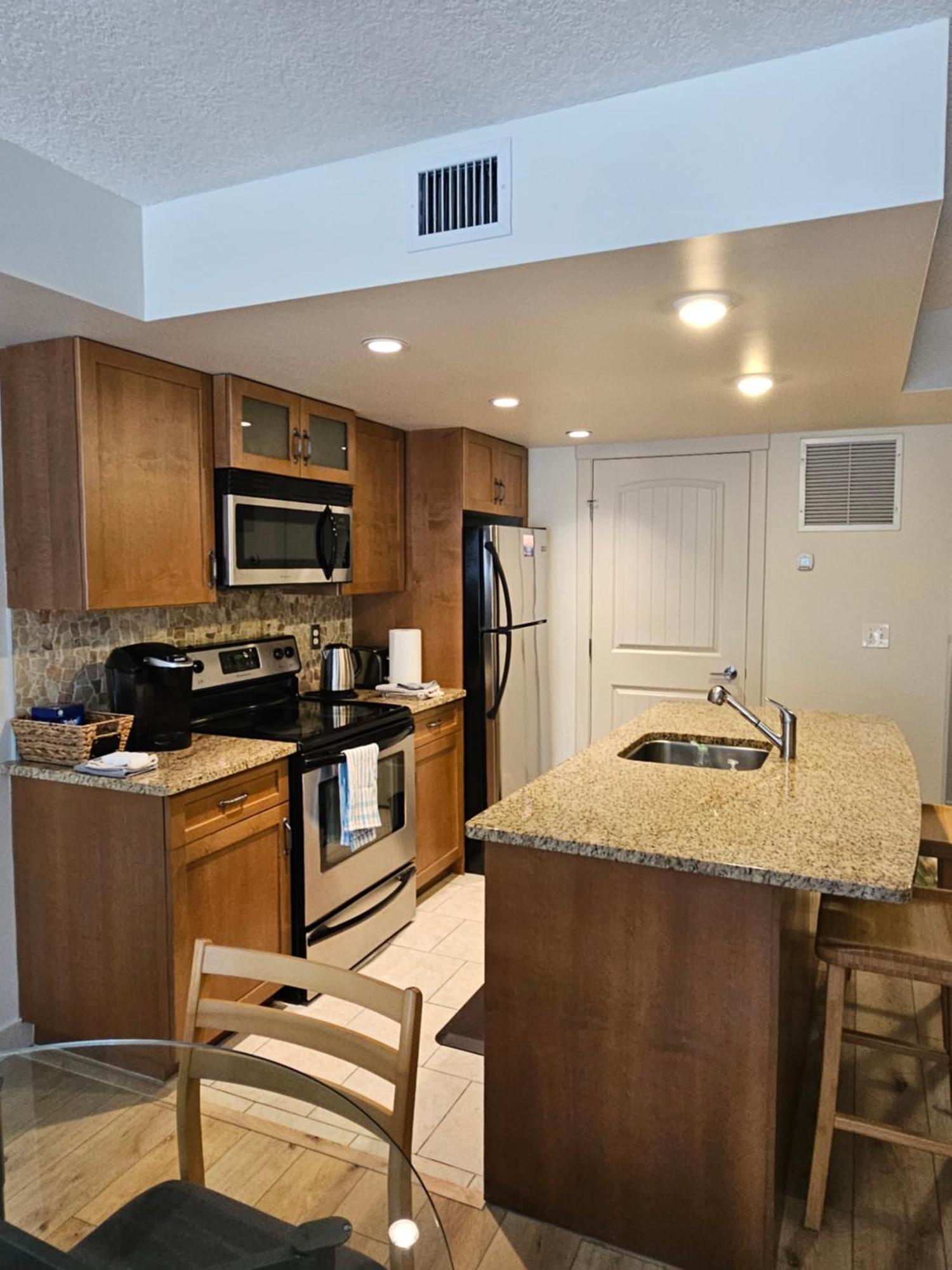 Apartamento Rocky Mountain Getaway Canmore Exterior foto